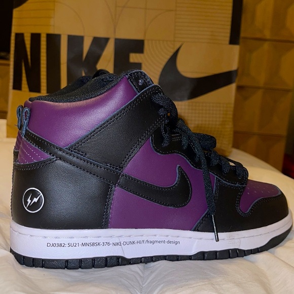 Nike Fragment Dunk 2021 - Picture 2 of 9
